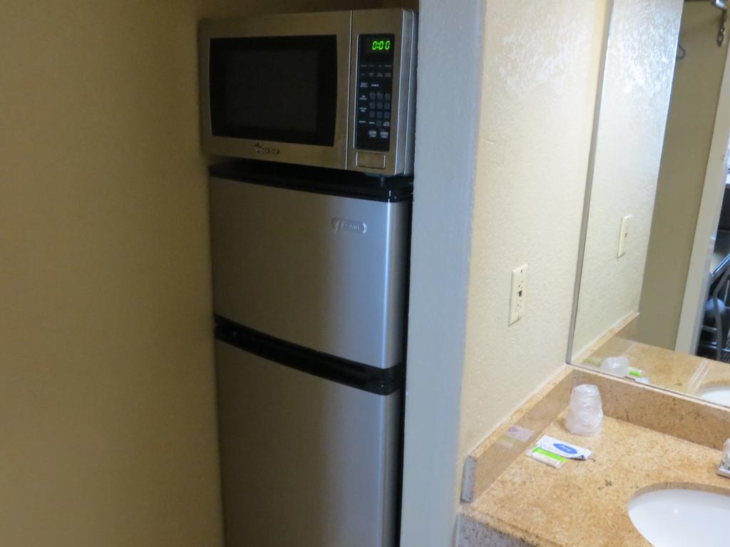 Economy Inn Austin Room photo